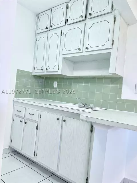 2145 Pierce St #421, Hollywood, FL 33020