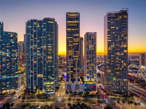 1000 Biscayne Blvd #3201, Miami, FL 33132