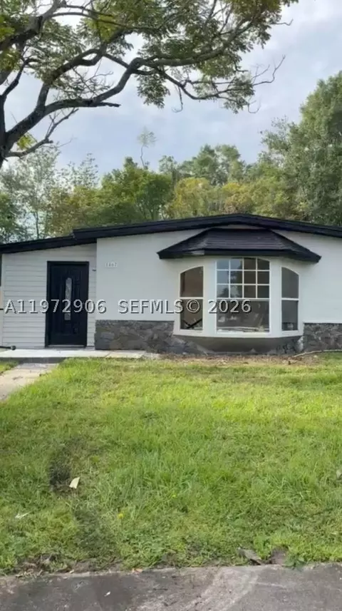 1467 Renton St, Deltona, FL 32725