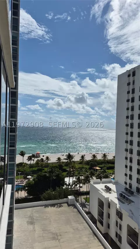 2655 Collins Ave #1404, Miami Beach, FL 33140