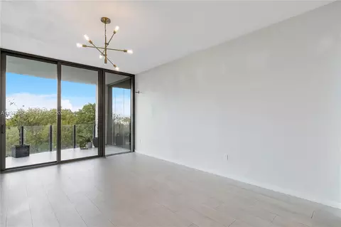 2831 S Bayshore Dr #707, Miami, FL 33133