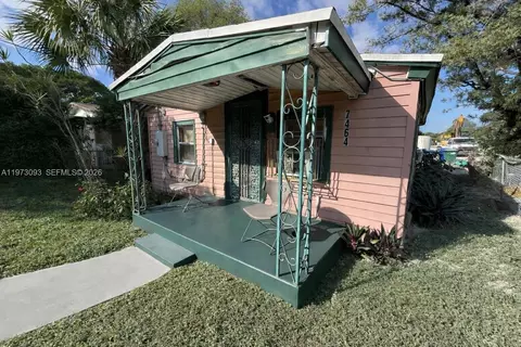 7464 NW 17th Ave, Miami, FL 33147