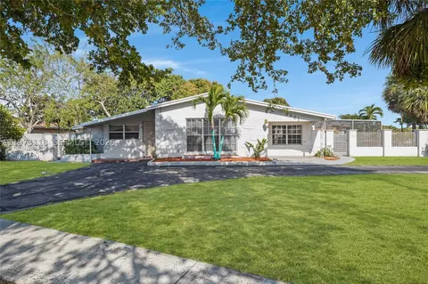 3861 NW 6th Ct, Lauderhill, FL 33311