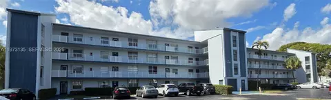 7680 NW 18th St #101, Margate, FL 33063
