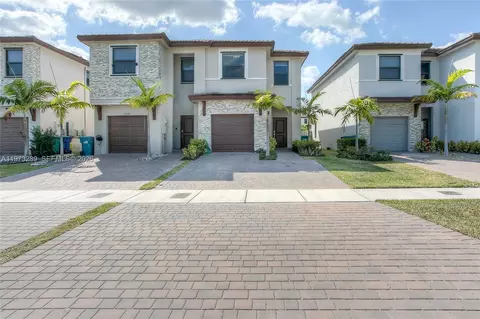 25136 SW 107th Ave, Homestead, FL 33032