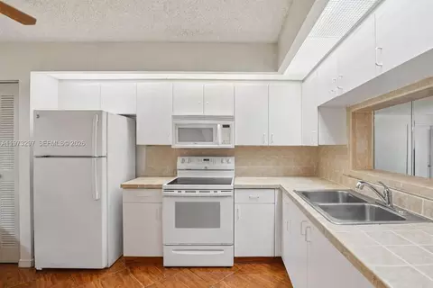 901 SW 138th Ave #108C, Pembroke Pines, FL 33027