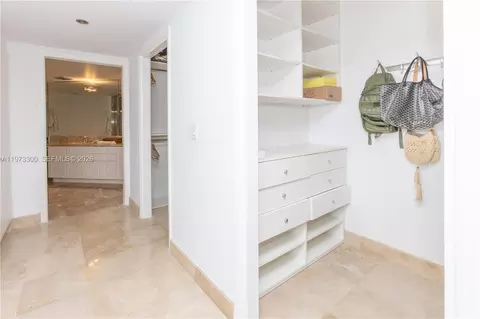9559 Collins Ave #S7-D, Surfside, FL 33154
