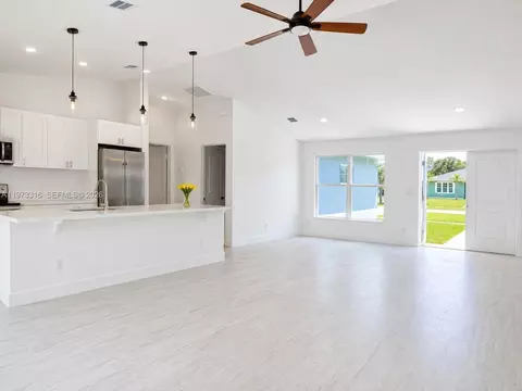 9165 100th Ct, Vero Beach, FL 32967