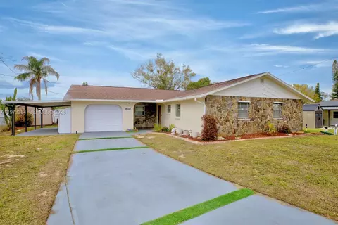 1718 Theon St, Sebring, FL 33870