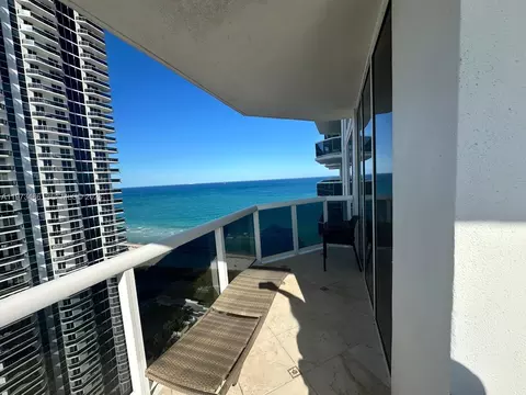 4775 Collins Ave #2407, Miami Beach, FL 33140