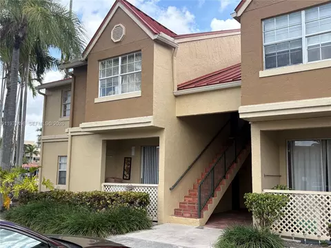 18304 NW 68th Ave #C, Hialeah, FL 33015
