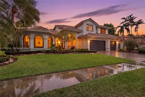 2465 Provence Cir, Weston, FL 33327