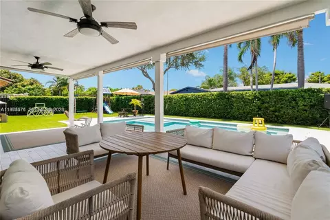 19900 SW 83rd Ave, Cutler Bay, FL 33189