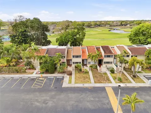 14371 Kendale Lakes Cir, Miami, FL 33183