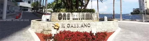 335 S Biscayne Blvd #1002, Miami, FL 33131