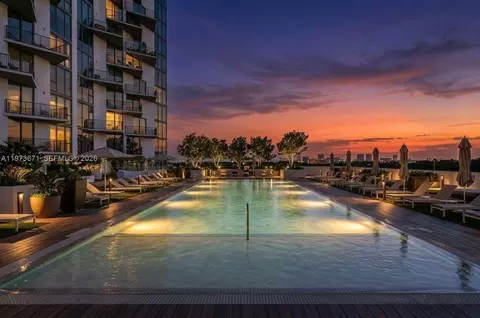 5252 NW 85th Ave #311, Doral, FL 33166