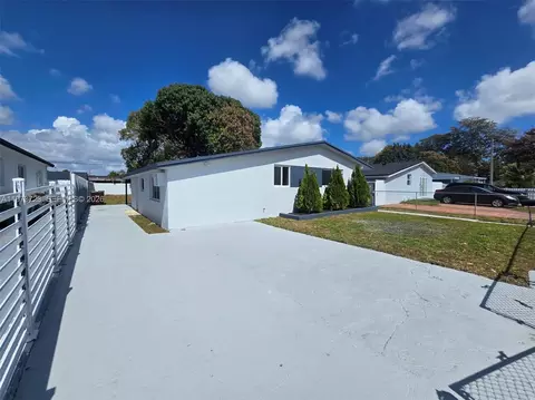Exterior - 571 E 54th St, Hialeah, FL 33013 photo 2 of 4