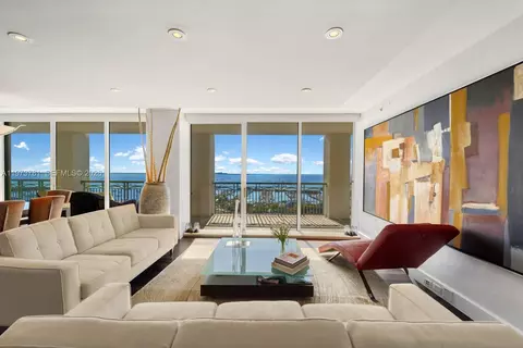 3400 SW 27th Ave #2102, Miami, FL 33133