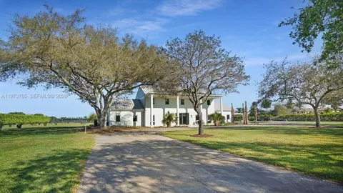 25025 SW 202nd Ave, Homestead, FL 33031