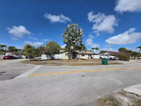13377 SW 46th Ln, Miami, FL 33175