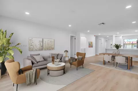 8535 Casa Del Lago #F, Boca Raton, FL 33433