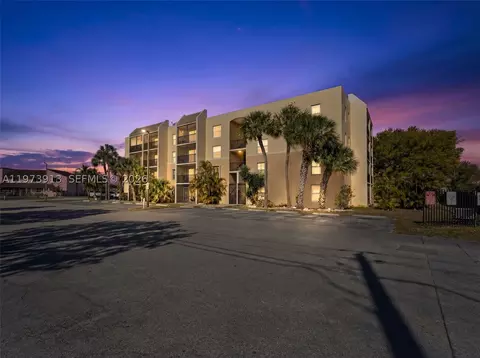 8005 Lake Dr #408, Doral, FL 33166