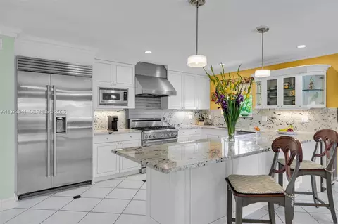 Kitchen - 1218 Mockingbird Rd, Key Largo, FL 33037 photo 1 of 5