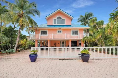 1218 Mockingbird Rd, Key Largo, FL 33037