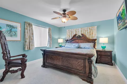 Bedroom - 1218 Mockingbird Rd, Key Largo, FL 33037 photo 6 of 9