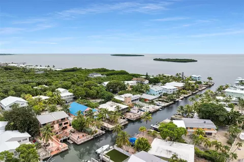 View/Area - 1218 Mockingbird Rd, Key Largo, FL 33037 photo 1 of 5