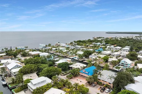 View/Area - 1218 Mockingbird Rd, Key Largo, FL 33037 photo 4 of 5