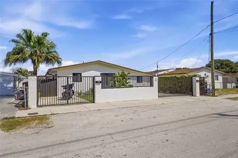 9007 SW 38th St, Miami, FL 33165