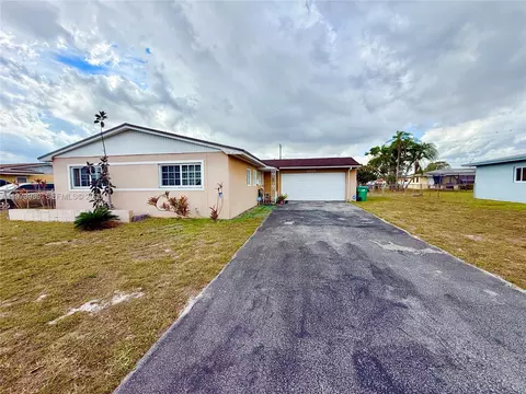 18440 NW 28th Pl, Miami Gardens, FL 33056
