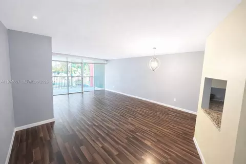 1780 NE 191st St #210-2, Miami, FL 33179