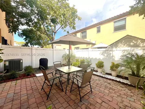 9271 W 33rd Ln, Hialeah, FL 33018 photo 22