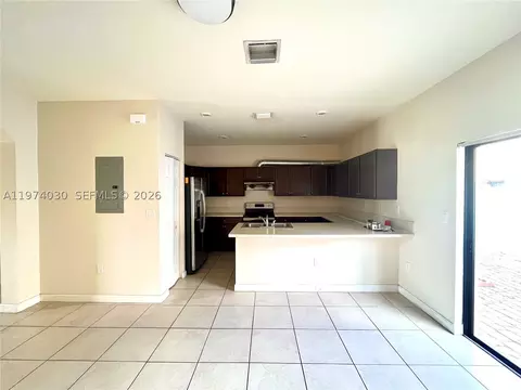 9271 W 33rd Ln, Hialeah, FL 33018 photo 6