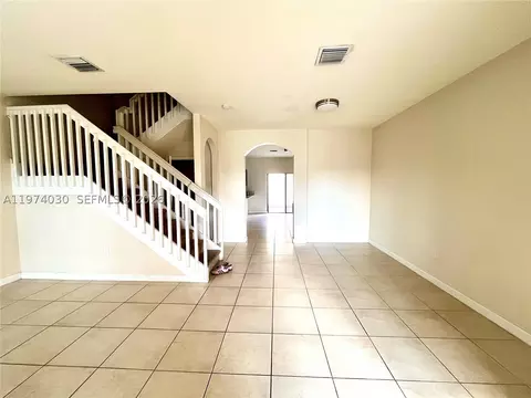 9271 W 33rd Ln, Hialeah, FL 33018 photo 3