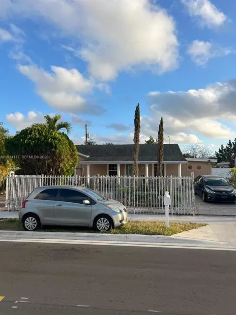 890 SE 3rd Pl, Hialeah, FL 33010