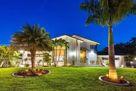 6140 SW 56th Ct, Davie, FL 33314