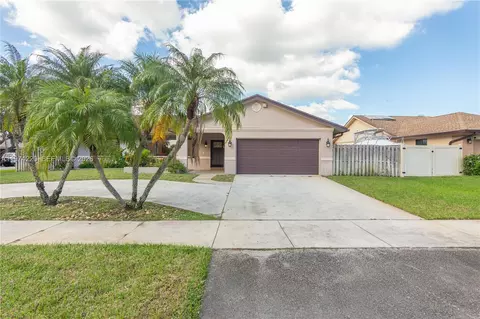 11945 SW 54th St, Cooper City, FL 33330