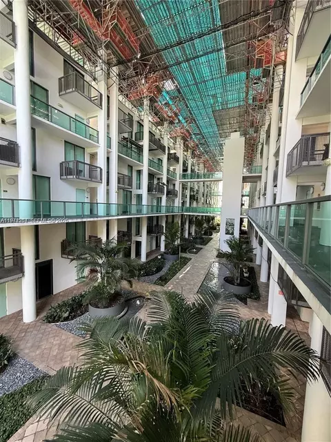 6000 Collins Ave #313, Miami Beach, FL 33140