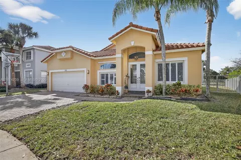 4301 Diamond Row, Weston, FL 33331