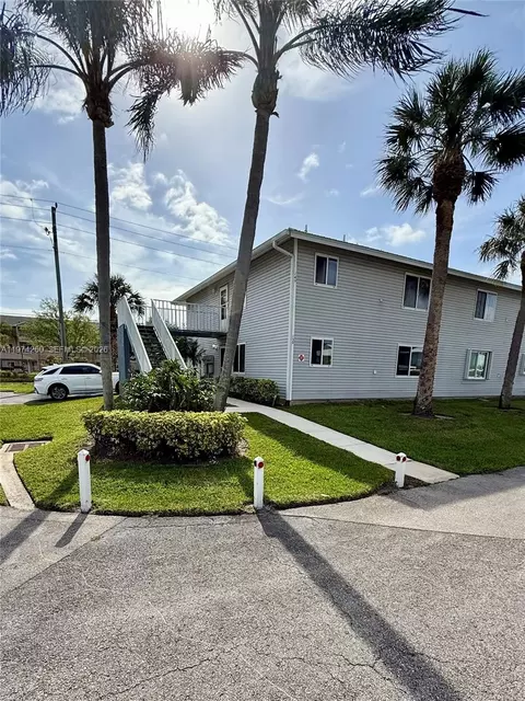 150 SE Village Dr #150, Port Saint Lucie, FL 34952
