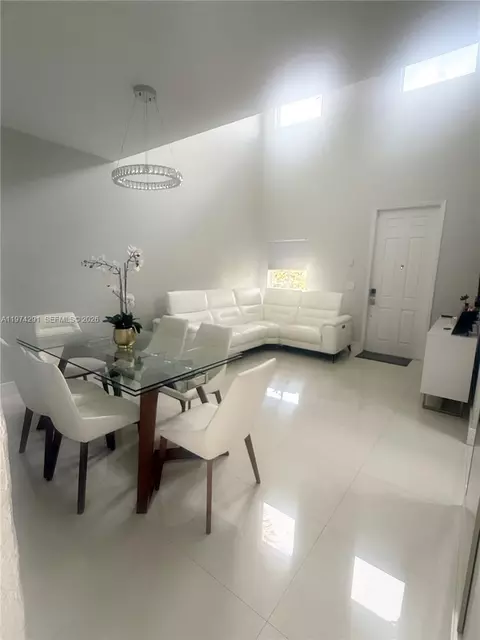 4106 NE 25th St, Homestead, FL 33033