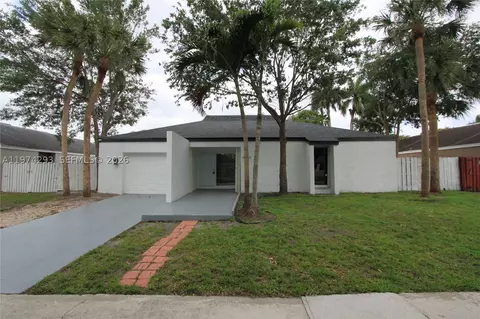 4940 SW 94th Way, Cooper City, FL 33328