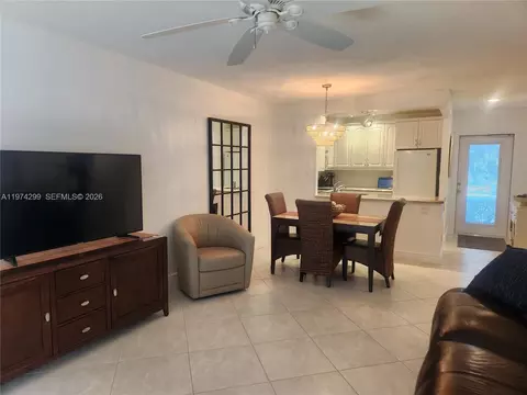 5101 NW 34th St #101, Lauderdale Lakes, FL 33319