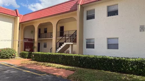 237 Lake Frances Dr #237, West Palm Beach, FL 33411