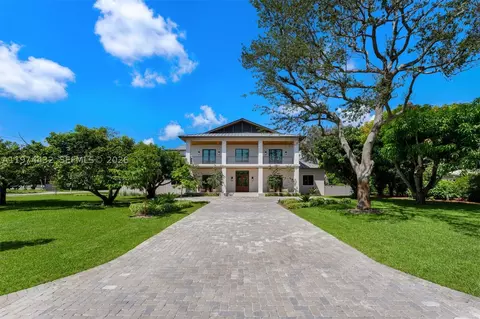 8901 SW 120th St, Miami, FL 33176
