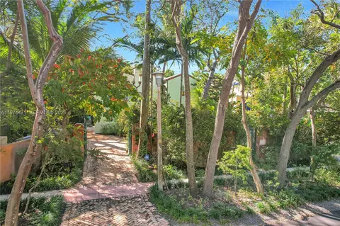 1720 Espanola Dr, Miami, FL 33133