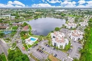 207 Lake Pointe Dr #201, Oakland Park, FL 33309